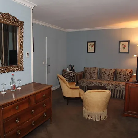 Hotellerie Du Bas-breau מלון ברביזון