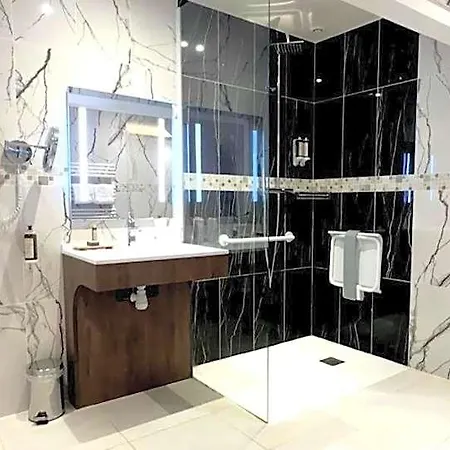 Hotellerie Du Bas-breau 4*