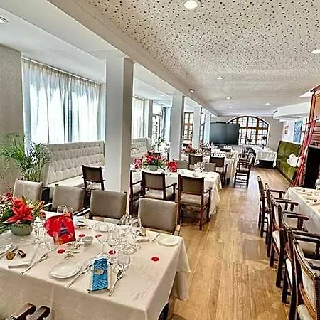Hotellerie Du Bas-breau 4*