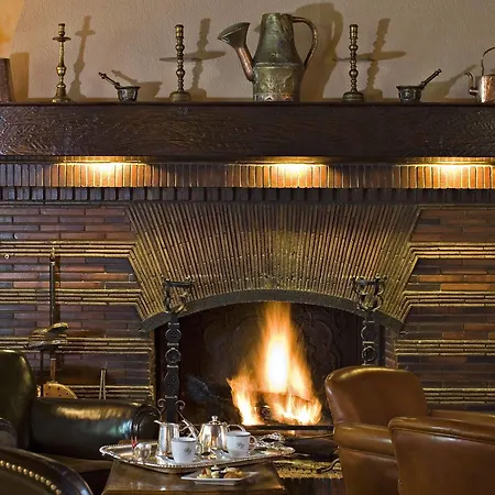 Hôtellerie Du Bas-bréau 4*
